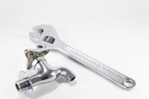 蛇口を修理するよりも交換したほうがよいケース