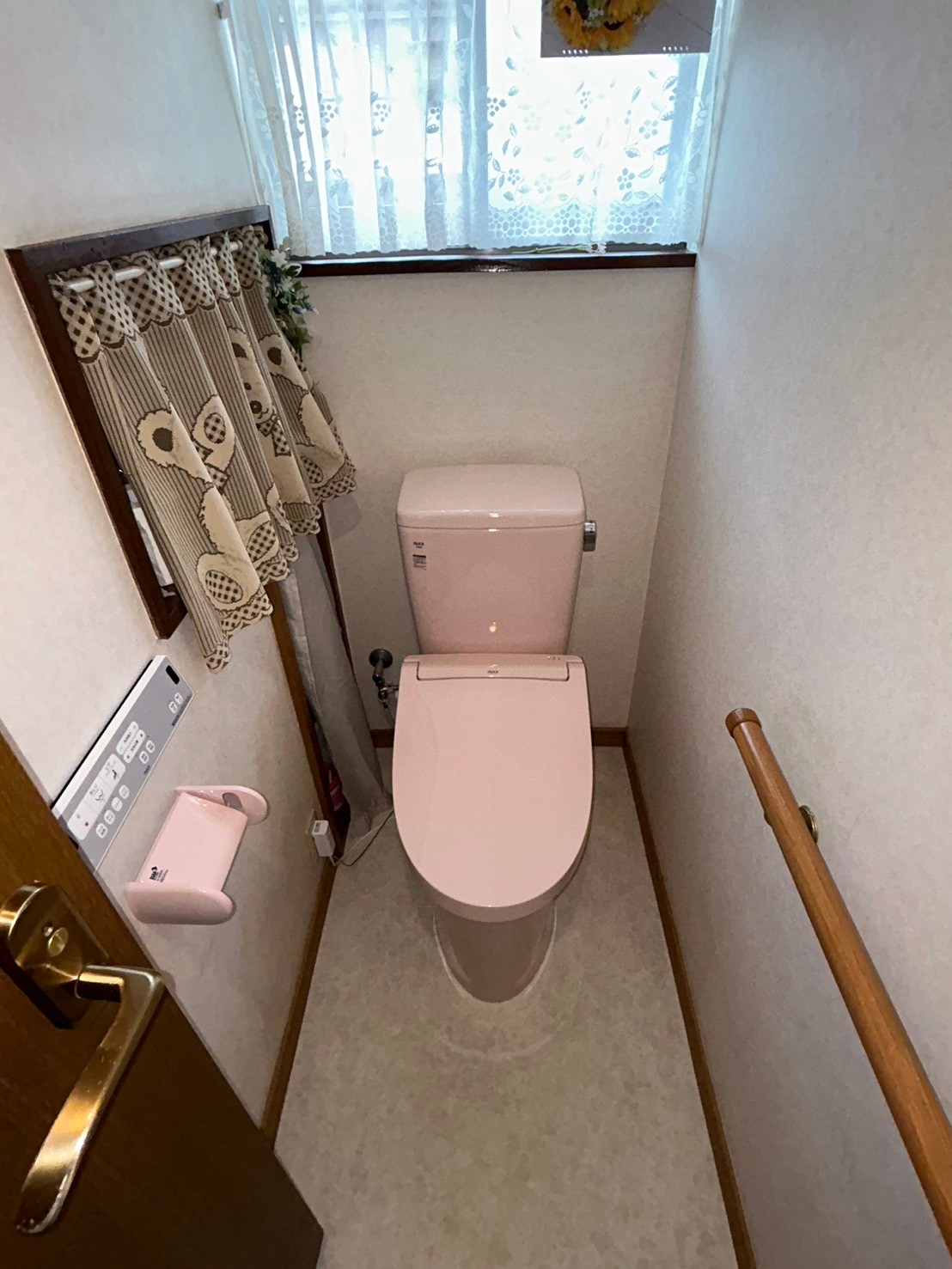 【東京都八王子市中野町】トイレ交換、クッションフロア張替え