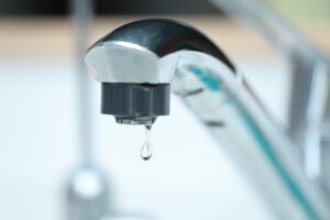 蛇口の水漏れが直らないときの要因
