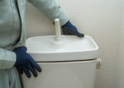 トイレタンクだけ交換できる？DIYの方法やタンク交換が必要な場合を解説