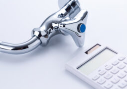 水漏れが原因で水道代が高額になった！減免される条件や手続きについて解説