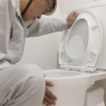 トイレ修理業者の選び方は？依頼先の種類や判断基準、費用相場を解説