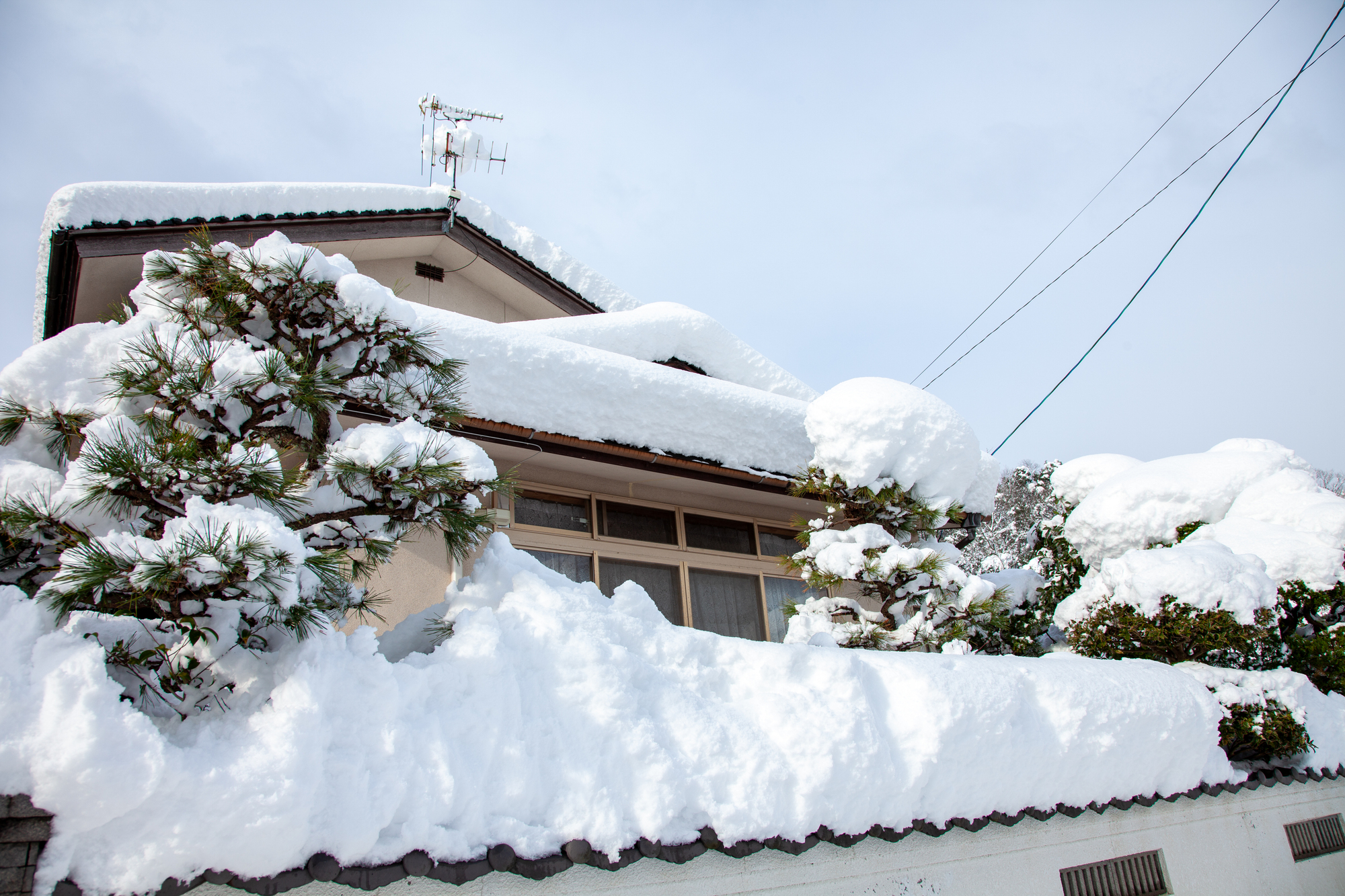 トイレが凍結したらどうなる?原因や症状、困った場合の対処法を解説