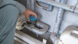 ガス給湯器の修理を業者へ依頼するタイミング