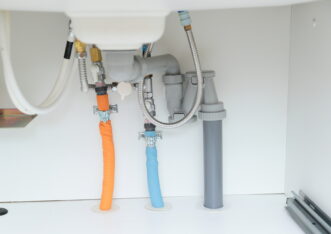 排水管の清掃は自分でできる？道具や手順、業者の選び方まで解説