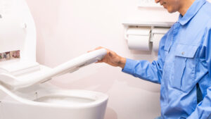 水漏れの修理は水道業者への依頼がおすすめ