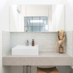 洗面所の水が止まらない！場所別の原因から応急処置、注意点を解説