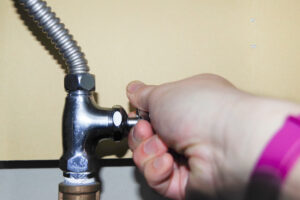 オーバーフロー管の交換方法