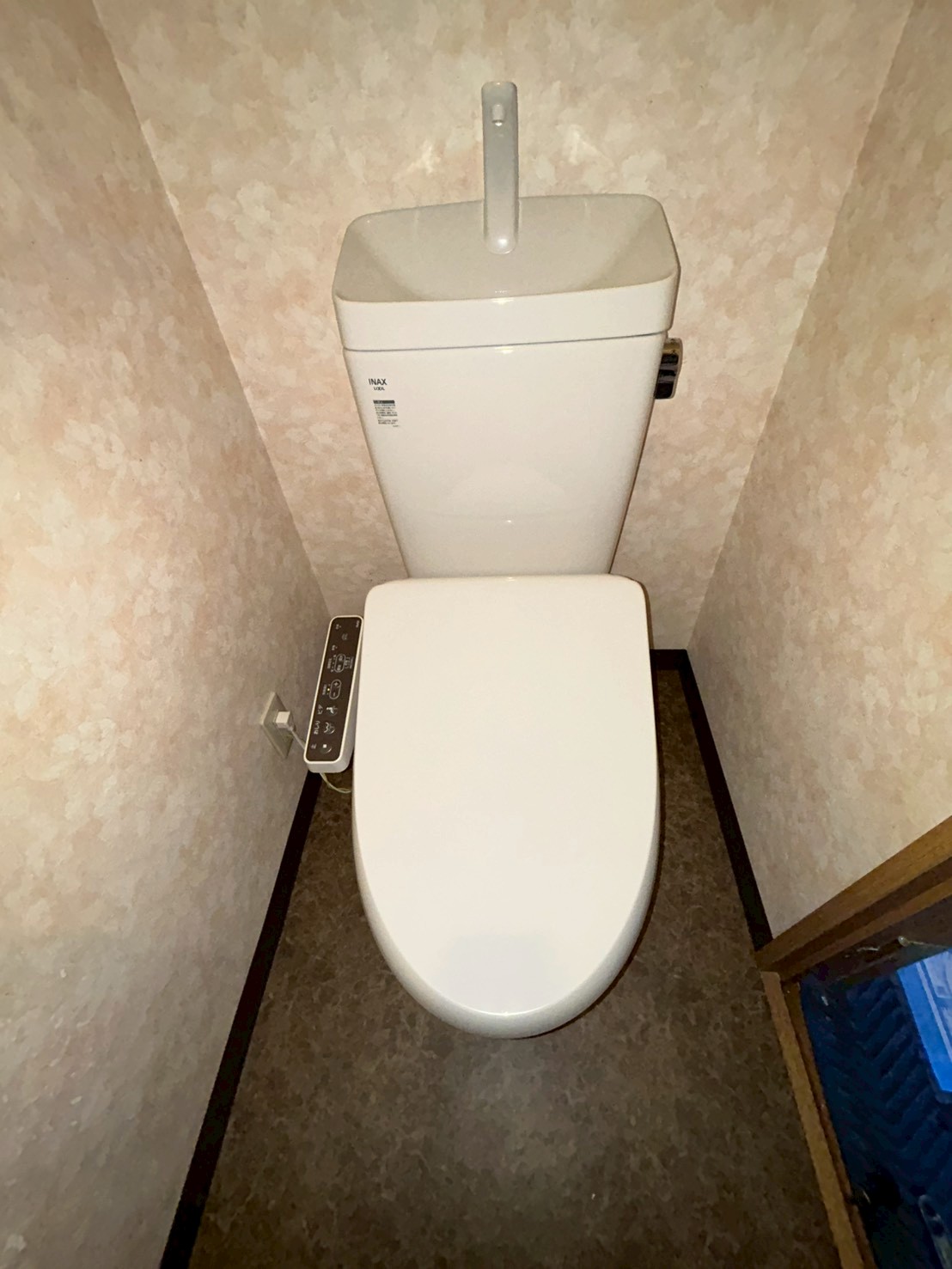 【千葉県千葉市中央区千葉港】トイレ交換、クッションフロア張替え