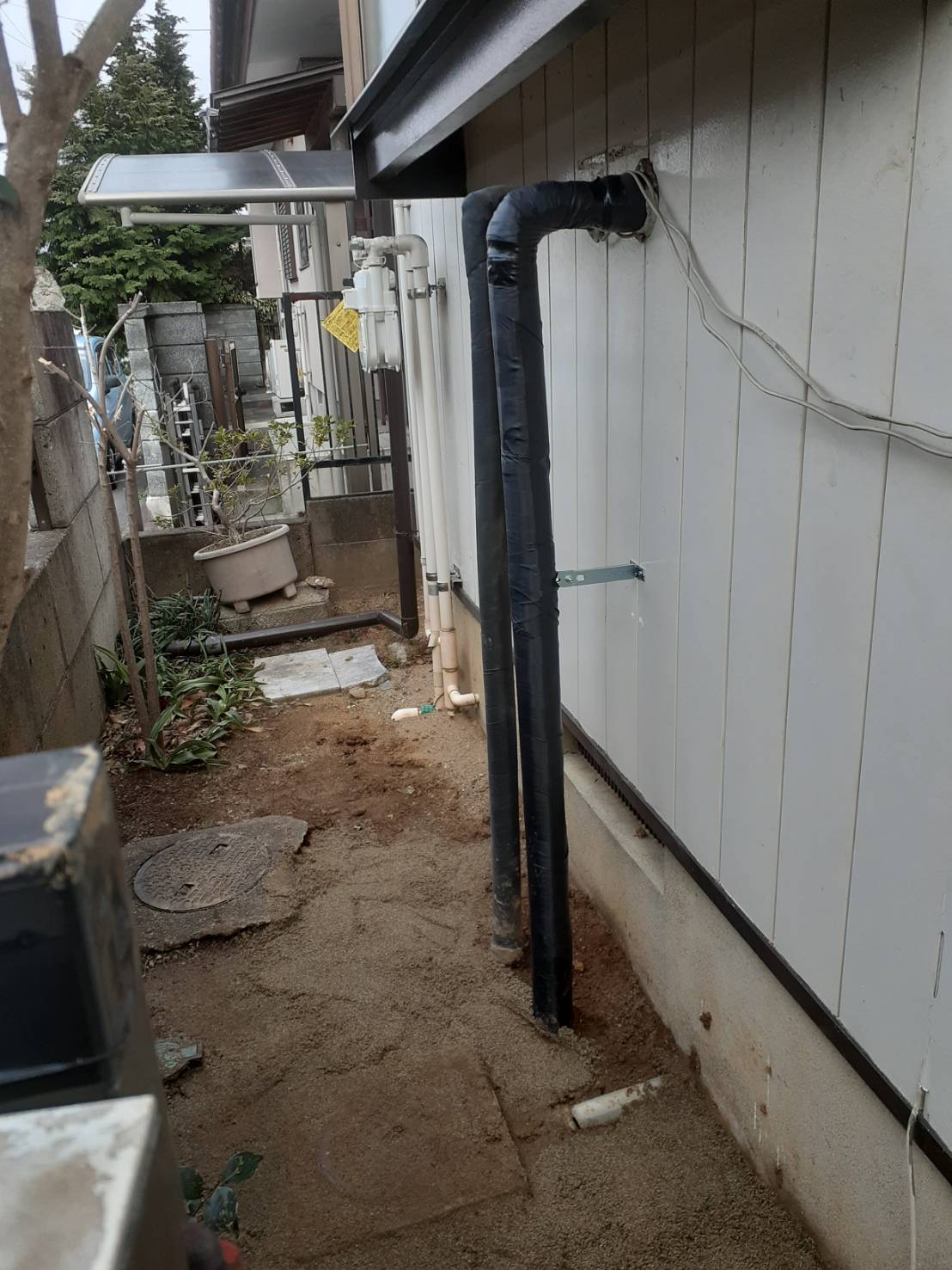 【福島県郡山市安積町荒井】屋外埋設部給湯配管補修作業