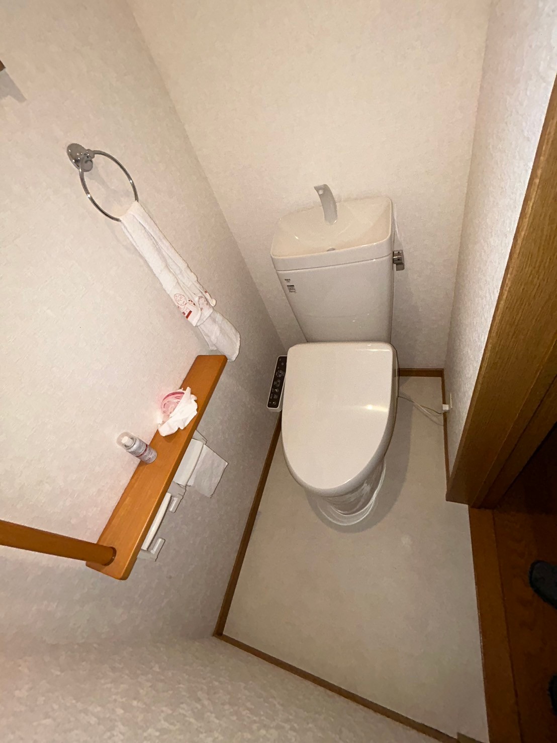 【埼玉県所沢市松郷】トイレ交換、クッションフロア貼替え