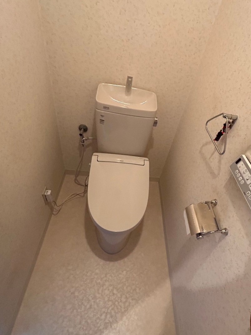 【東京都品川区南大井】トイレ交換、クッションフロア貼替え